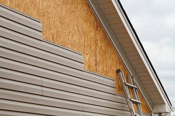 Professional Fiber Cement Siding technician working in South Solon, OH
